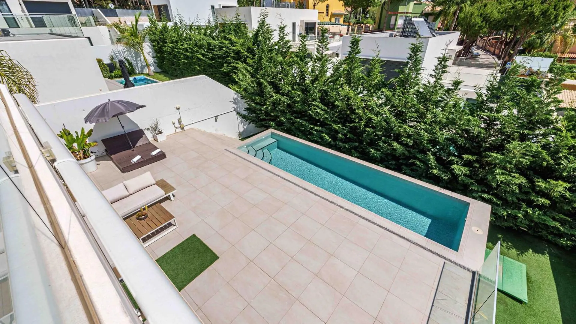 Fabulosa Villa Foresta En Torremolinos Para Familias Con Piscina Privada