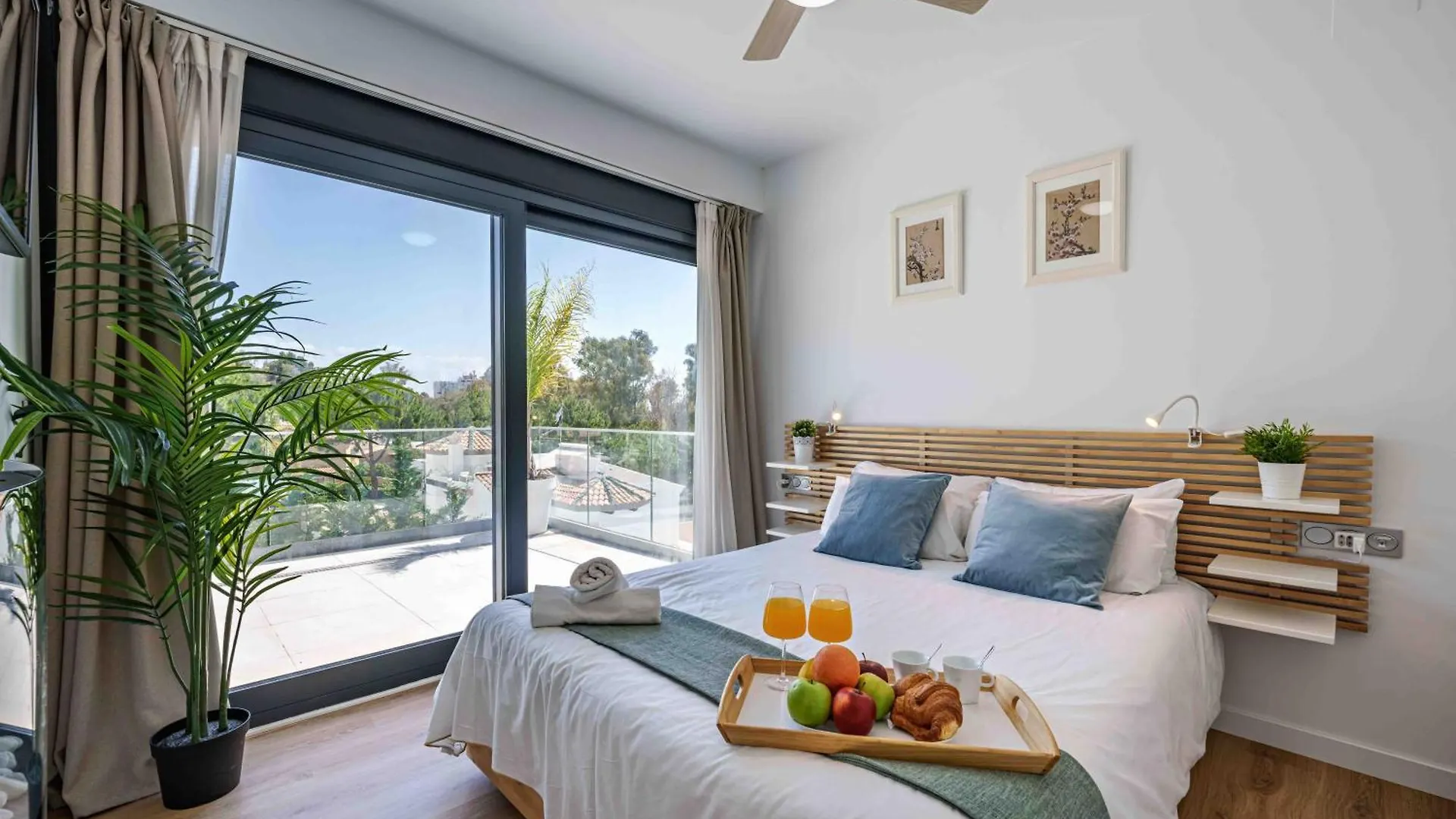 Fabulosa Villa Foresta En Torremolinos Para Familias Con Piscina Privada 0*,  Spain