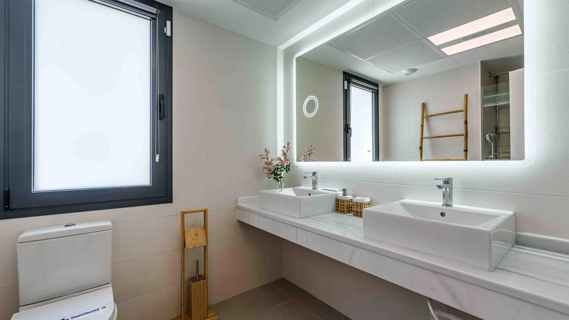 Fabulosa Villa Foresta En Torremolinos Para Familias Con Piscina Privada