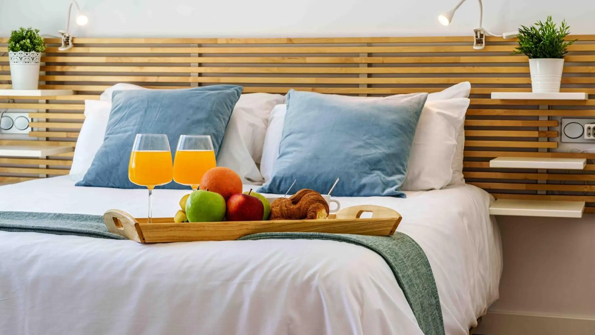 Fabulosa Villa Foresta En Torremolinos Para Familias Con Piscina Privada 0*,  Spain