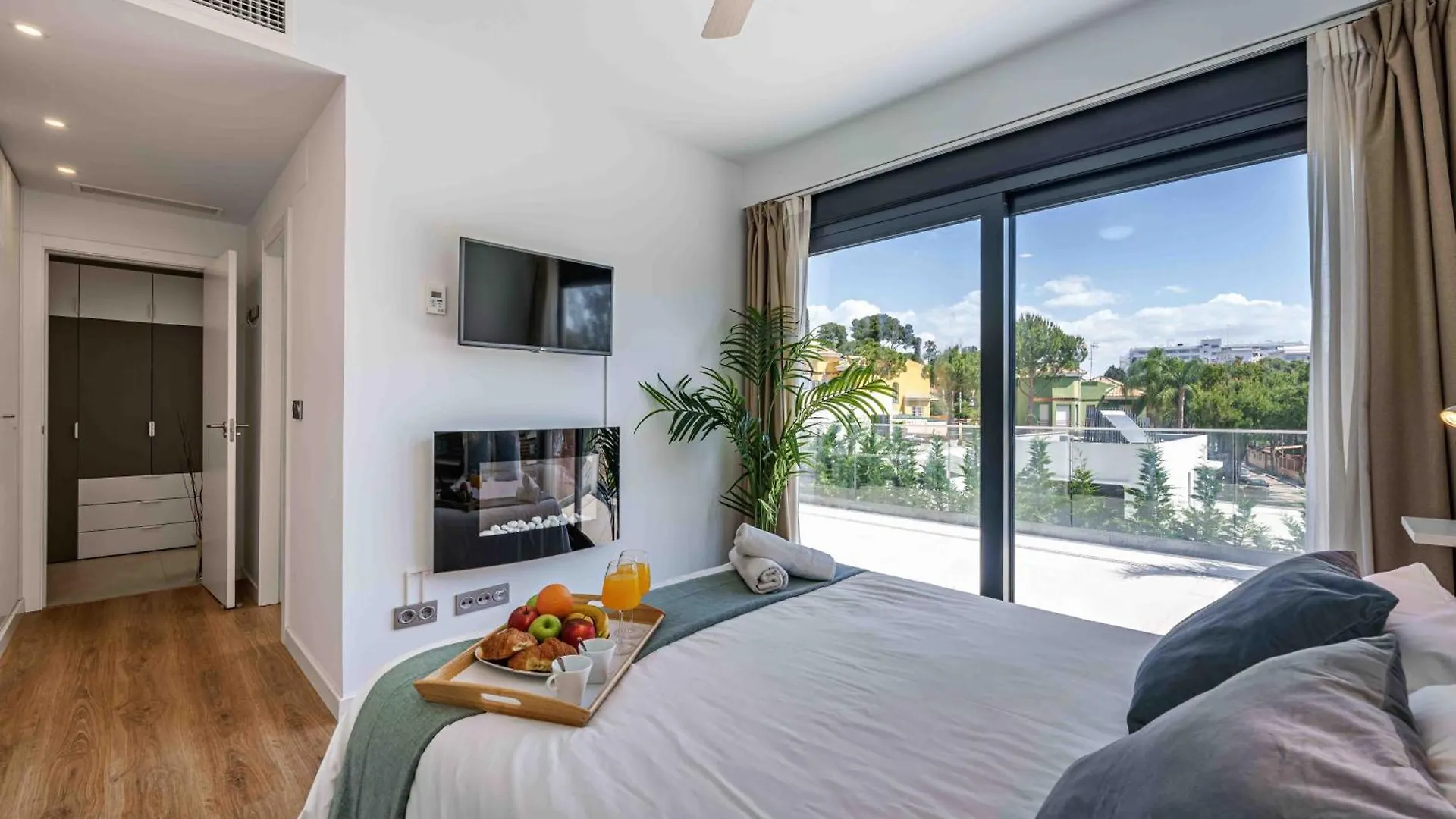 Apartment Fabulosa Villa Foresta En Torremolinos Para Familias Con Piscina Privada